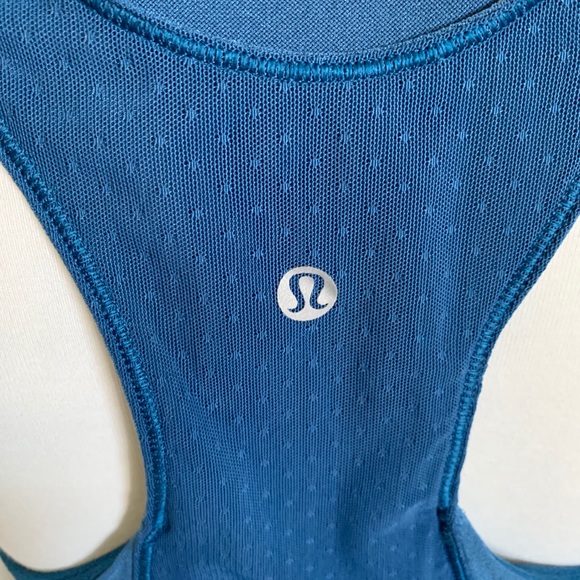 lululemon athletica Tops - Lululemon Tank BodyCon Built in Bra Size 10 😻💋😻
